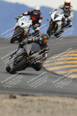 media/Jan-14-2023-SoCal Trackdays (Sat) [[497694156f]]/Turn 12 (120pm)/